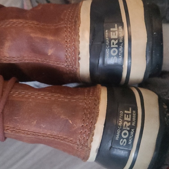 SOREL Caribou BROWN BOOTS - Picture 3 of 4